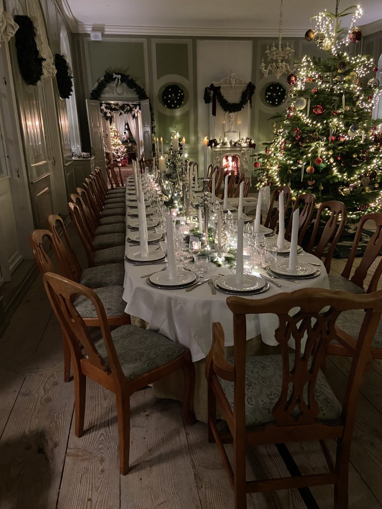 Julefrokost på Store Restrup Slotshotel – firmajulefrokost i Aalborg i historiske rammer